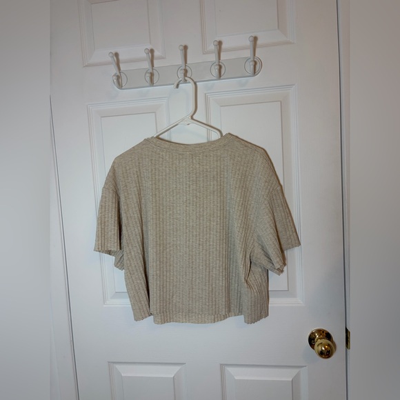 H&M Beige Ribbed Short Sleeve Top - Picture 5 of 6